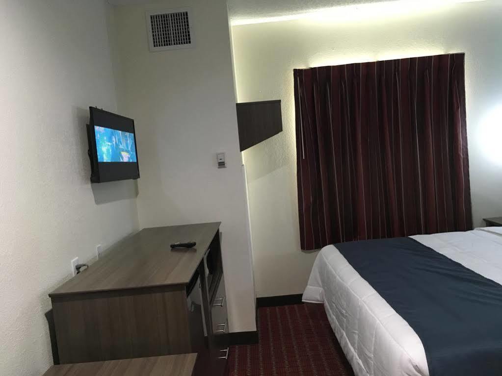 Americas Best Value Inn Decatur Exteriér fotografie